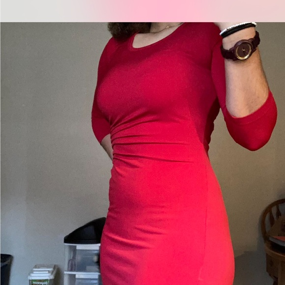 Elegant Red Dress - Picture 1 of 4